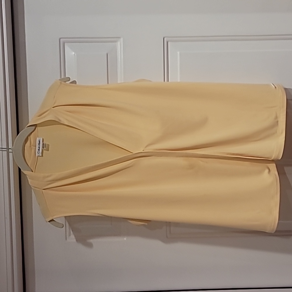 Sleeveless Calvin Klein Blouse, XL